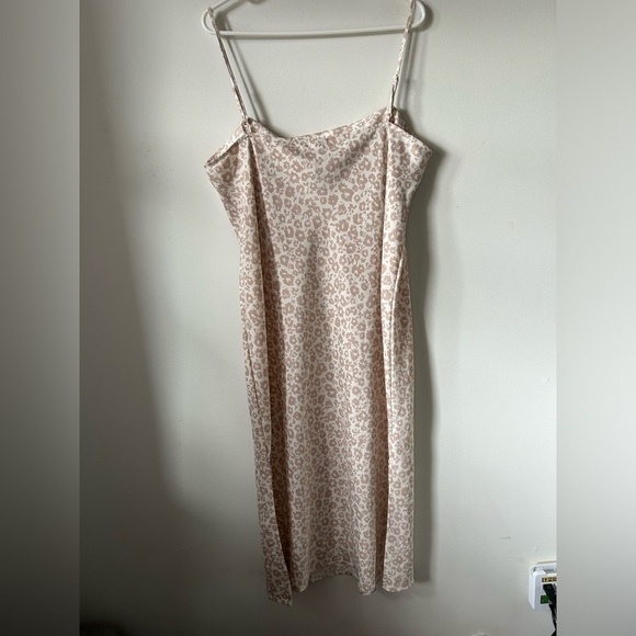 A New Day Apron Cream  and Floral Slip Dress - Picture 2 of 4